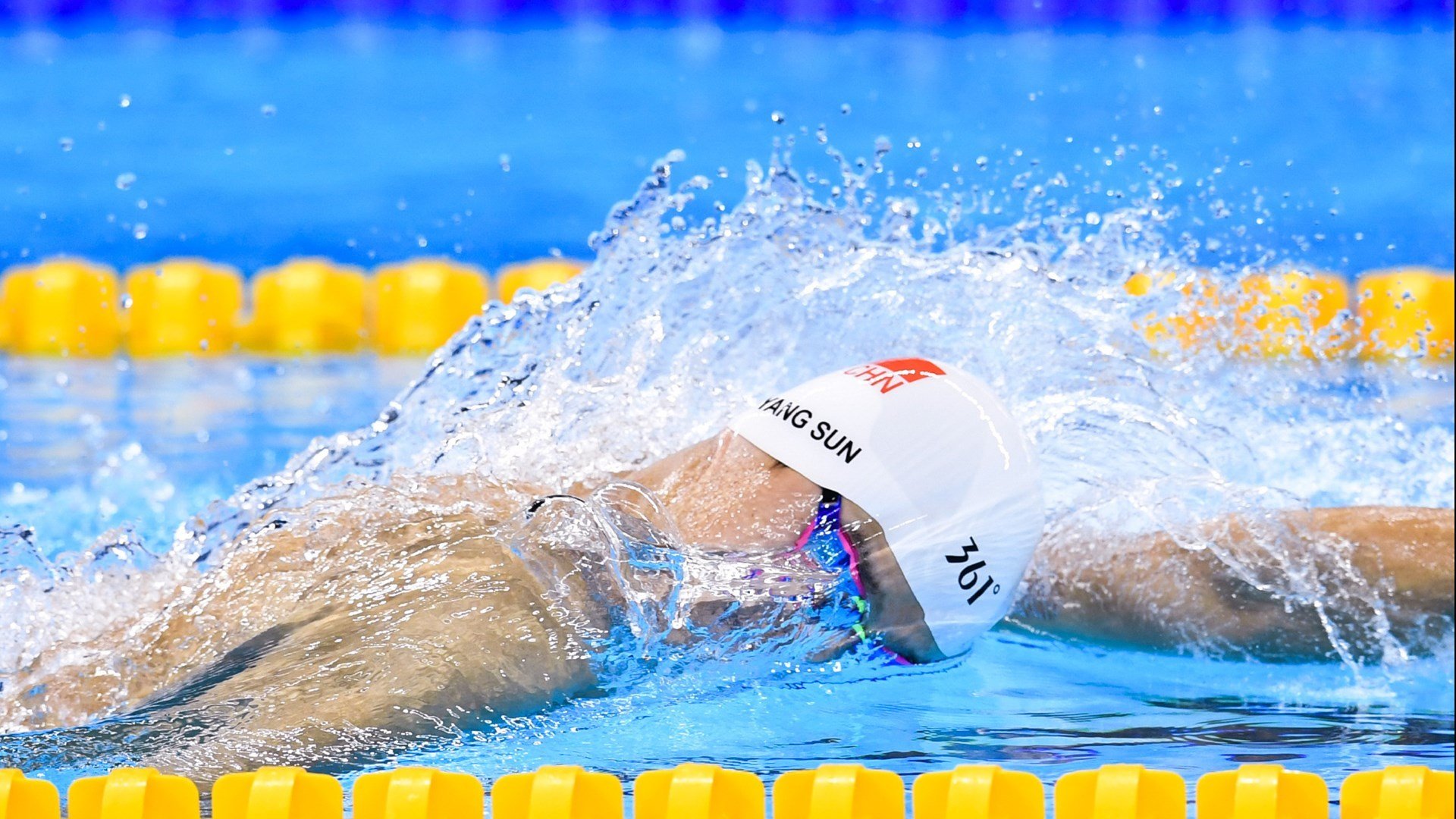 2-1史诗逆转！乌克兰补时三秒地狱到天堂，李刚仁三记魔法改写剧本